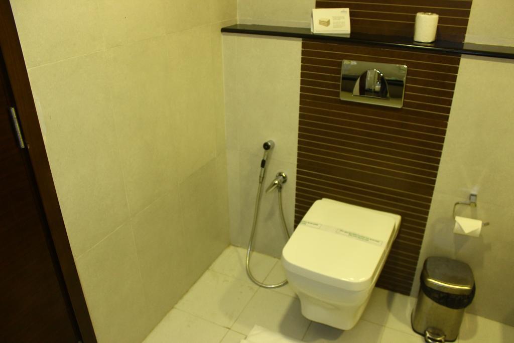 Hotel Abaam Cochin Kochi Zimmer foto